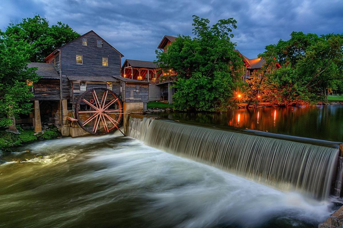 Living The Dream Villa Gatlinburg Exterior photo